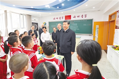习近平: 争当德智体美劳全面发展的新时代好儿童 向全国广大少年儿童祝贺“六一”国际儿童节快乐